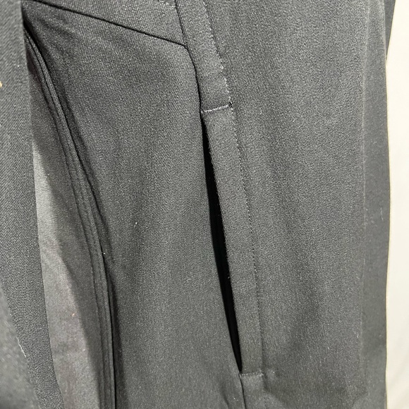 Eddie Bauer black blazer size 14. - Picture 4 of 6